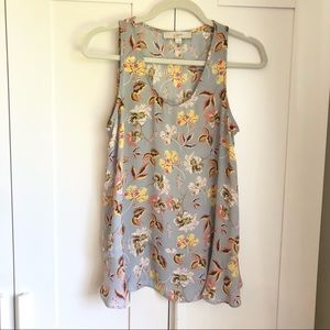 Loft blue floral sleeveless work blouse with ruffle Size Small BUNDLE 4/$20!💙